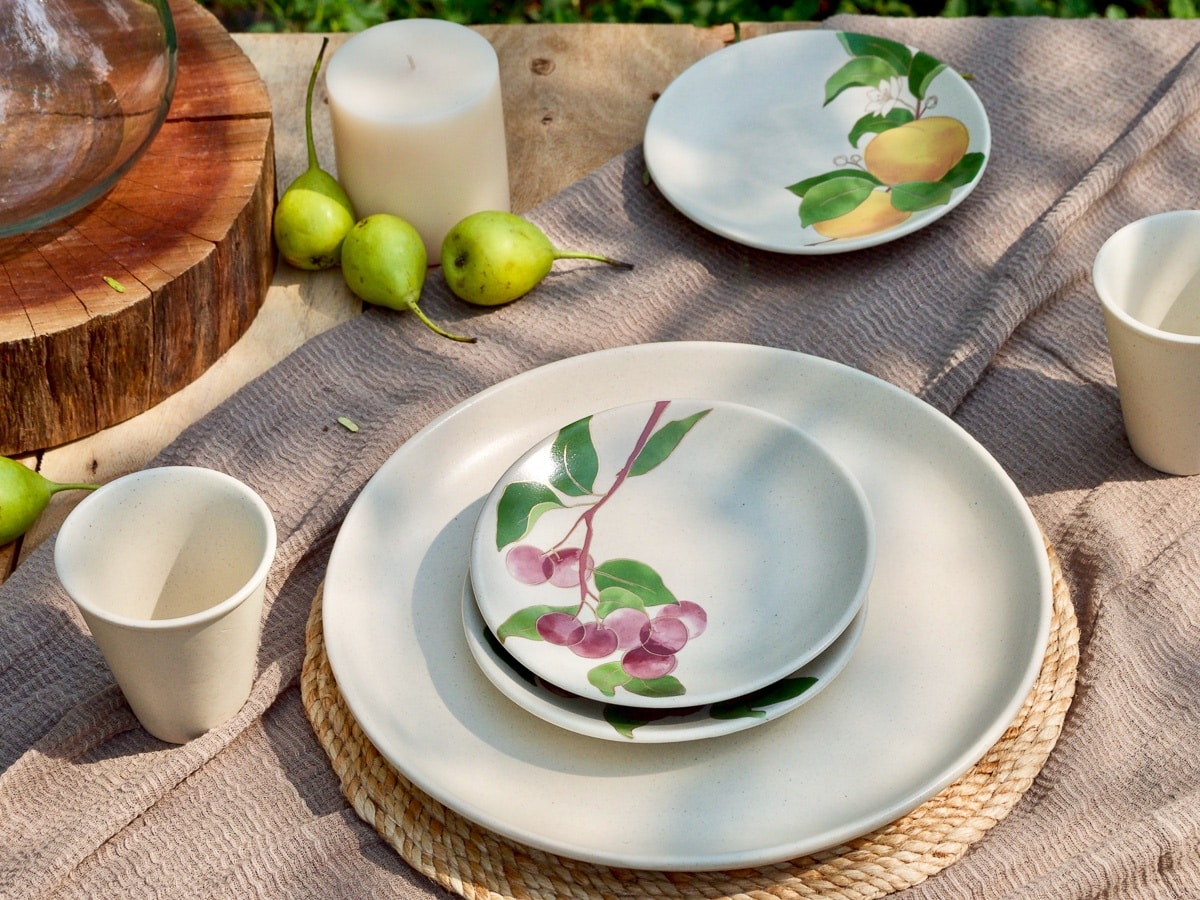 Plum Appetizer Plates – White Hill Studio